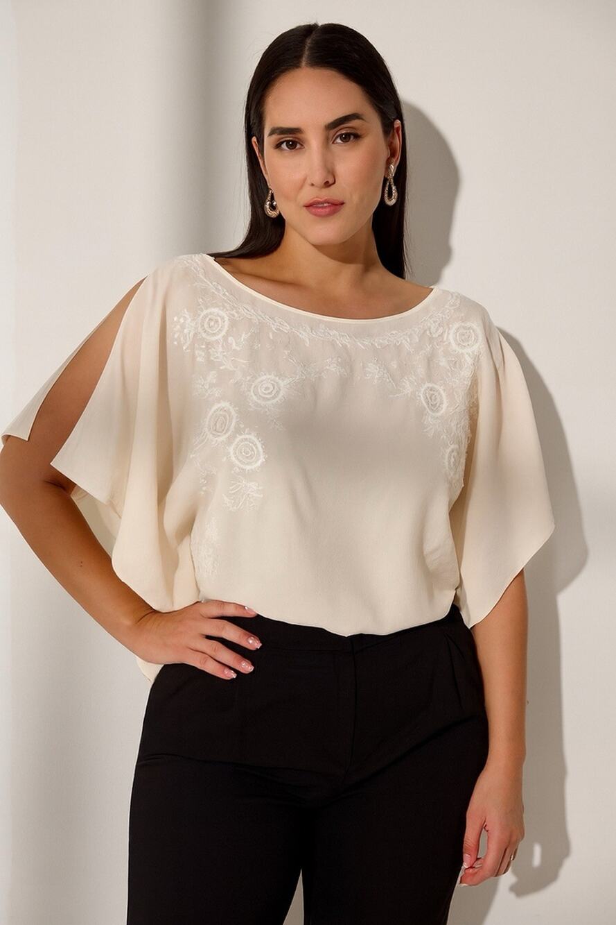 Massimo Dutti Ivory Embroidered Butterfly Split Batwing Cape Sleeve Blouse Sz S